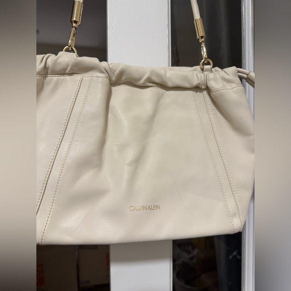 Calvin Klein Sienna Crossbody - Picture 3 of 5